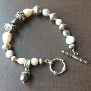 Sterling silver and fresh water pearl bracelet